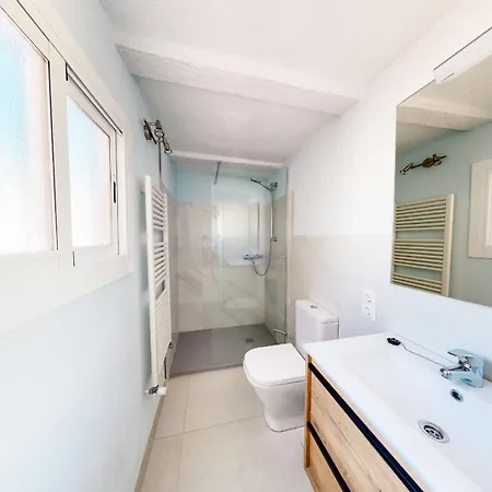 Elenora Holiday home