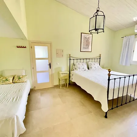 Elenora Holiday home