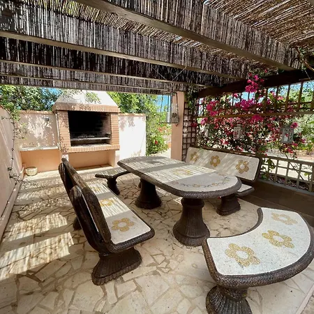 Elenora Holiday home